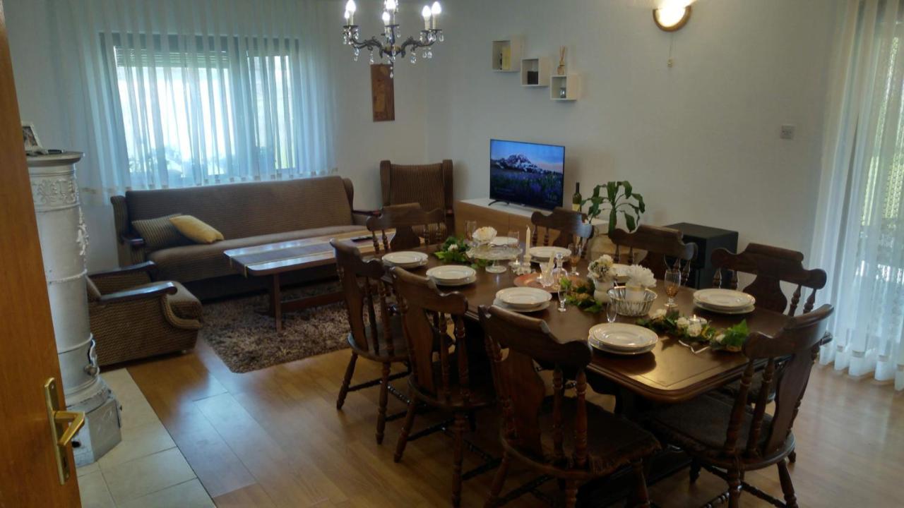 הוילה Ducina Kosmaj Casa Maia מראה חיצוני תמונה